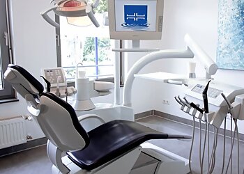 Dr. med. dent. Joachim Laufer image Dr. med. dent. Joachim Laufer