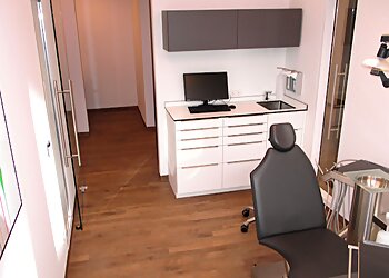 Dr. med. dent. Eva Huff - DENTAL ONE®-KIEFERORTHOPÄDIE MÜNCHEN photo Dr. med. dent. Eva Huff - DENTAL ONE®-KIEFERORTHOPÄDIE MÜNCHEN