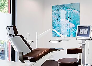 Dr. med. dent. Felix Bergschneider image Dr. med. dent. Felix Bergschneider