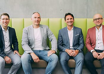 Dr. med. dent. Jaroslaw Chrobot - team DENTALIS image Dr. med. dent. Jaroslaw Chrobot - team DENTALIS