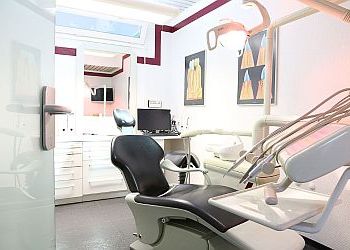 Dr. med. dent. Josef M. Sobek - ZAHNARZTTEAM HAMM image Dr. med. dent. Josef M. Sobek - ZAHNARZTTEAM HAMM