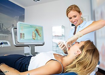 Dr. med. dent. Lucille Riecke photo Dr. med. dent. Lucille Riecke