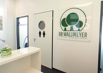 Dr. med. dent. Manuel Waldmeyer image Dr. med. dent. Manuel Waldmeyer