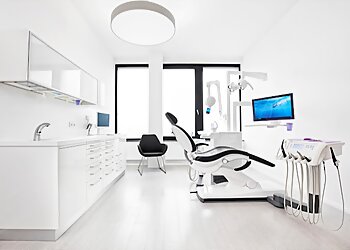 Dr. med. dent. Olivia Berand - ZAHNGESUNDHEITSZENTRUM DR. BERAND photo Dr. med. dent. Olivia Berand - ZAHNGESUNDHEITSZENTRUM DR. BERAND