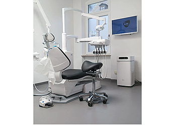 Dr. med. dent. Philip Zeller - DOC ZELLER Rock ‚n‘ roll dentistry photo Dr. med. dent. Philip Zeller - DOC ZELLER Rock ‚n‘ roll dentistry