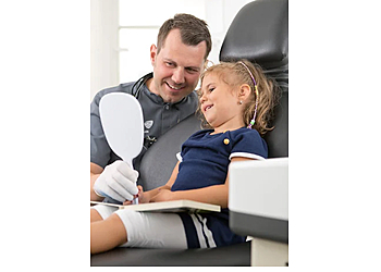 Dr. med. dent. Philip Zeller - DOC ZELLER Rock ‚n‘ roll dentistry image Dr. med. dent. Philip Zeller - DOC ZELLER Rock ‚n‘ roll dentistry