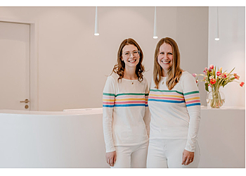 Dr. med. dent. Rebecca Mittermayer - Kinderzahnarzt Praxis Sendling image Dr. med. dent. Rebecca Mittermayer - Kinderzahnarzt Praxis Sendling