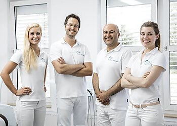 Dr. med. dent. Robert Berdik - FINEDENT image Dr. med. dent. Robert Berdik - FINEDENT