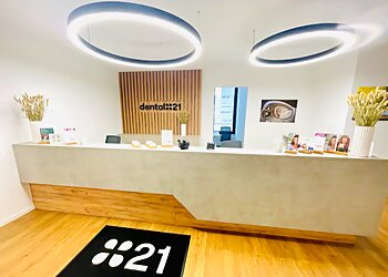 Dr. med. dent. Sarah Kemper - Dental21 Hauptwache photo Dr. med. dent. Sarah Kemper - Dental21 Hauptwache