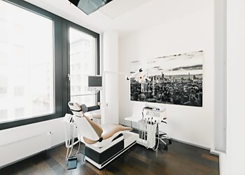 Dr. med. dent. Sarah Kemper - Dental21 Hauptwache image Dr. med. dent. Sarah Kemper - Dental21 Hauptwache