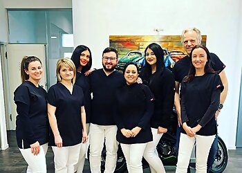 Dr. med. dent. Sezgin Karaaslan - ZAHNIMPULS photo Dr. med. dent. Sezgin Karaaslan - ZAHNIMPULS