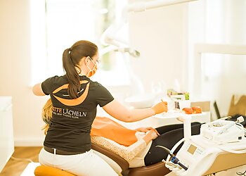 Dr. med. dent. Yvonne Klein - KLEIN ZAHNÄRZTE image Dr. med. dent. Yvonne Klein - KLEIN ZAHNÄRZTE