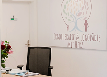 Ergotherapie & Logopädie mit Herz-Malika Popal Ergotherapie & Logopädie mit Herz-Malika Popal