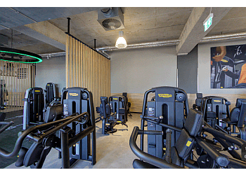 3 Besten Fitnessstudios in Bielefeld, Deutschland - ThreeBestRated