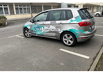 Fahrschule Forty Four 44 Berlin Neukölln photo Fahrschule Forty Four 44 Berlin Neukölln