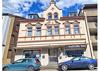 HAARSTUDIO YANAL photo HAARSTUDIO YANAL