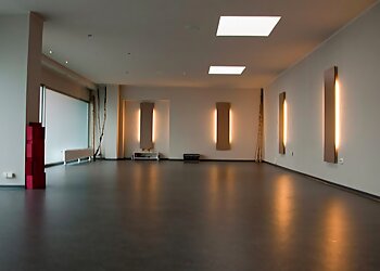 Happy Yoga image Happy Yoga