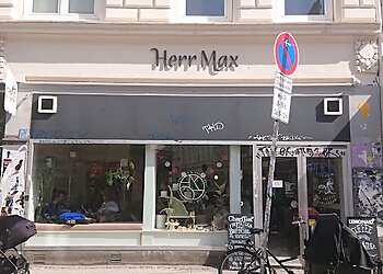 Herr Max photo Herr Max