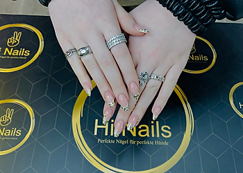 Hi Nails