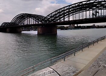 Hohenzollernbrücke image Hohenzollernbrücke