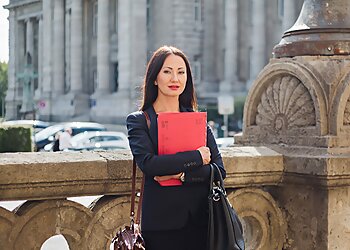 Jacqueline Ahmadi - RECHTSANWALTSKANZLEI AHMADI