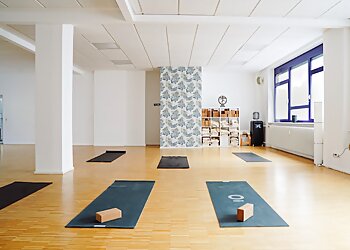 Karma Cologne image Karma Cologne