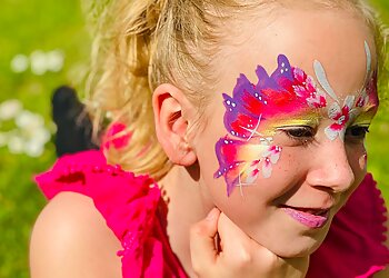 Kinderschminken in Berlin-Kunterbuntberlin photo Kinderschminken in Berlin-Kunterbuntberlin