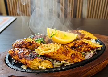 Kohinoor Tandoori Grill & Curry Haus