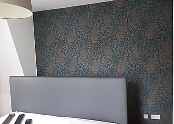 Kraft Ines Die Anstreicherinnen image Kraft Ines Die Anstreicherinnen