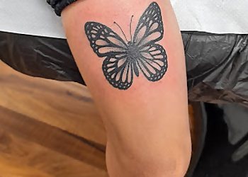 Latino Tattoo & Piercing