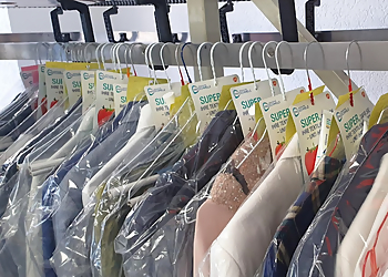 Lotus Textilreinigung Wäscherei photo Lotus Textilreinigung Wäscherei