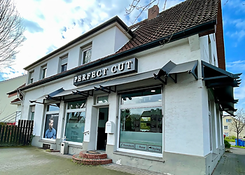 PERFECT CUT photo PERFECT CUT