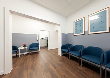 Pro Manus image Pro Manus