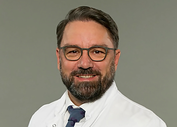 Prof. Dr. med. Oliver Dierk - Orthopädie-Zentrum Hamburg Prof. Dr. med. Oliver Dierk - Orthopädie-Zentrum Hamburg