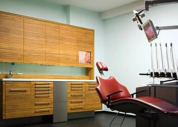 Prof. Dr. med. dent. Stefan-Wolf Schermer - BERLIN KLINIK  image Prof. Dr. med. dent. Stefan-Wolf Schermer - BERLIN KLINIK