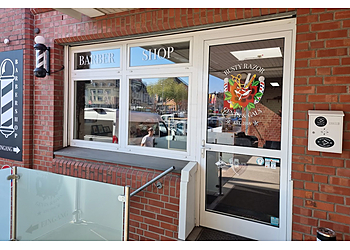 RUSTY RAZOR GENTS & GALS photo RUSTY RAZOR GENTS & GALS