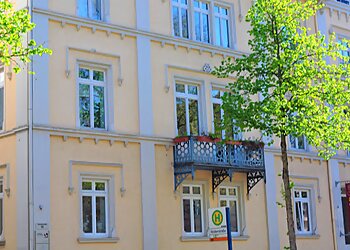 Rechtsanwältin Mahsheed Momen photo Rechtsanwältin Mahsheed Momen