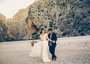 Sara Djavadi photo Sara Djavadi