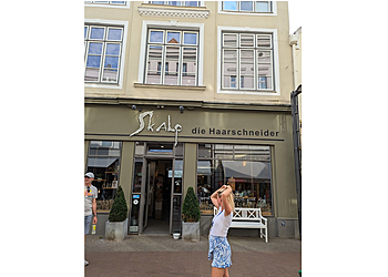 Skalp-die Haarschneider photo Skalp-die Haarschneider