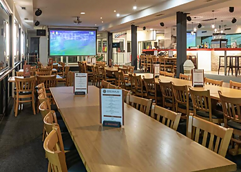 Sportdeck 83 Sportsbar & Restaurant photo Sportdeck 83 Sportsbar & Restaurant