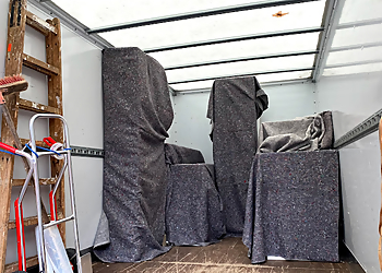 Studentische Umzugshelfer Berlin image Studentische Umzugshelfer Berlin