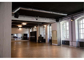 TANZSCHULE WEISS image TANZSCHULE WEISS