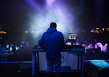 detevent photo detevent